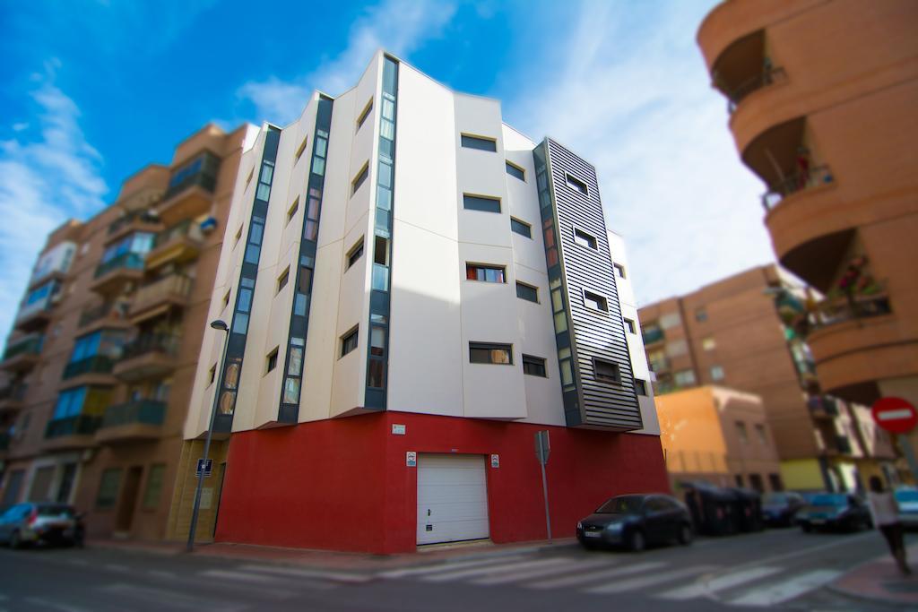 Apartamentos 16:9 Playa Suites Almería Dış mekan fotoğraf